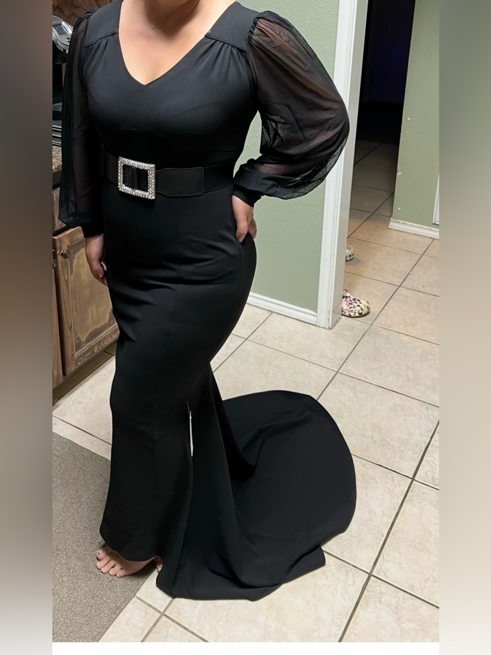 Elegant Black Long-Sleeve Mermaid Gown with Rhinestone Buckle Belt NWT